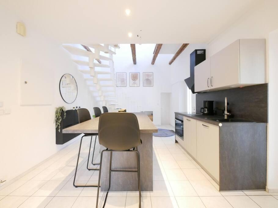 110 M2, Dachterrasse, Kueche, Zentral, Ruhige Lage Daire Paderborn Dış mekan fotoğraf